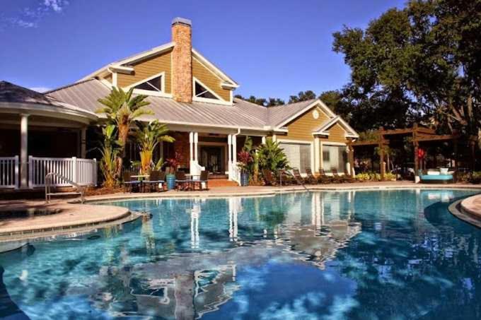 1 Mi To Usf Budget Friendly Pool Gym Villa Tampa Exterior photo